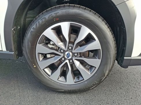 Certified 2025 Subaru Outback Limited XT image 8