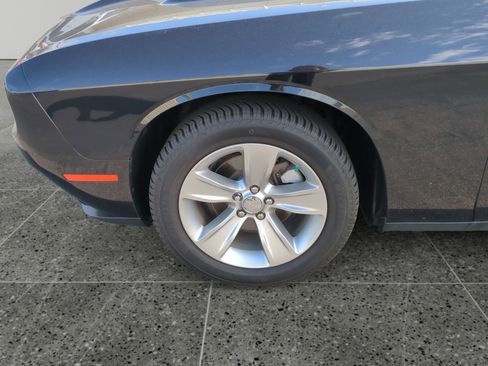 Used 2023 Dodge Challenger SXT image 28