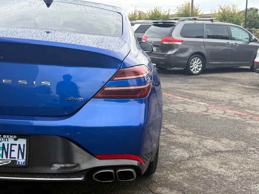 Used 2022 Genesis G70 2.0T AWD/4WD image 5