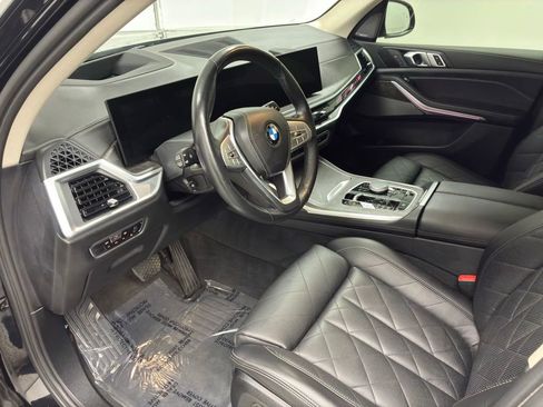 Used 2023 BMW X7 xDrive40i w/ Premium Package image 18