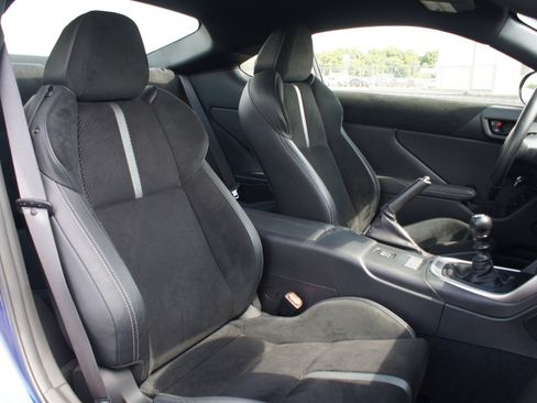 Used 2023 Toyota GR86 Premium RWD image 20