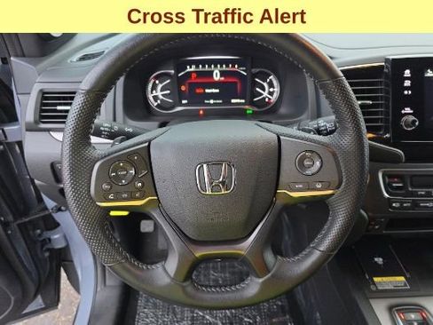 Used 2025 Honda Passport EX-L image 11