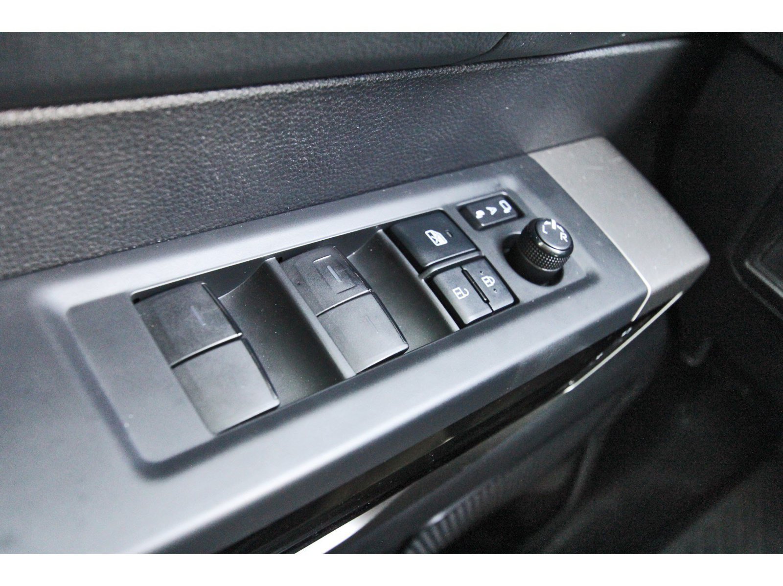 Used 2022 Toyota Tundra Limited RWD image 19