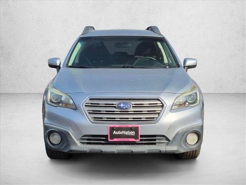 Used 2015 Subaru Outback 2.5i Premium AWD/4WD image 3