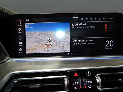 Used 2022 BMW X5 xDrive40i w/ M Sport Package AWD/4WD image 17