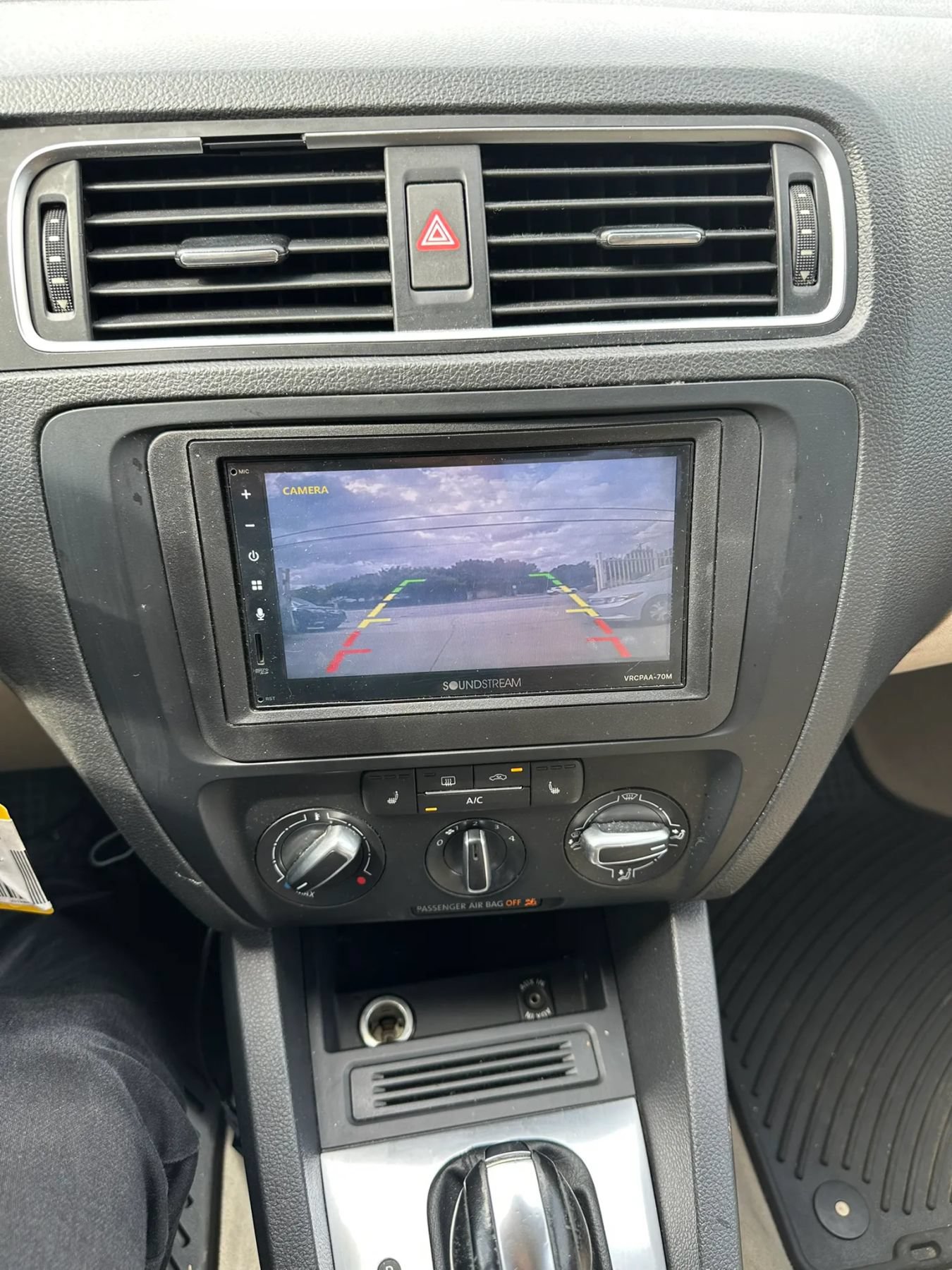 Used 2014 Volkswagen Jetta SE FWD image 9