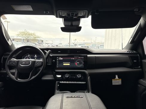 Used 2025 GMC Sierra 2500 AT4 w/ AT4 Premium Plus Package image 21