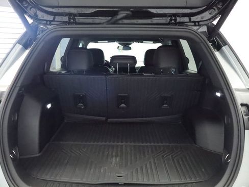 Used 2025 Chevrolet Equinox RS w/ Convenience Package III AWD/4WD image 22