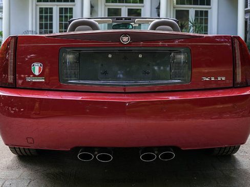 Used 2004 Cadillac XLR RWD image 5