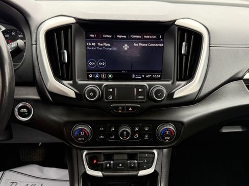 Used 2022 GMC Terrain SLT FWD image 12