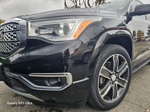 Used 2017 GMC Acadia Denali w/ Technology Package image 10