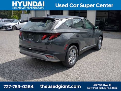 New 2026 Hyundai Tucson SE image 7