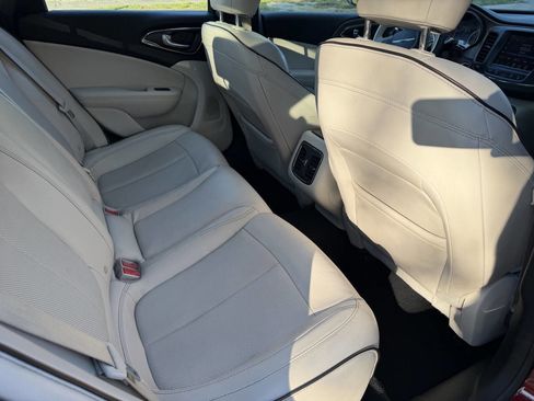 Used 2015 Chrysler 200 C w/ Navigation & Sound Group I image 94