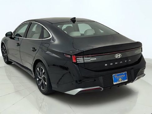 Used 2024 Hyundai Sonata SEL FWD image 5