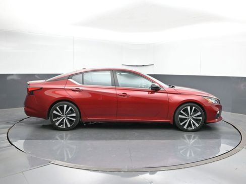 Used 2020 Nissan Altima 2.0 SR image 6