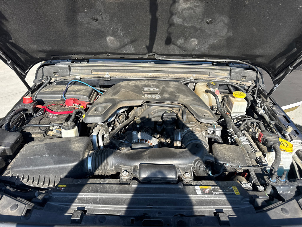 Used 2021 Jeep Gladiator Sport AWD/4WD image 35