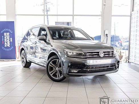 Used 2019 Volkswagen Tiguan SEL Premium image 3