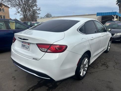 Used 2015 Chrysler 200 Limited w/ Convenience Group FWD image 6