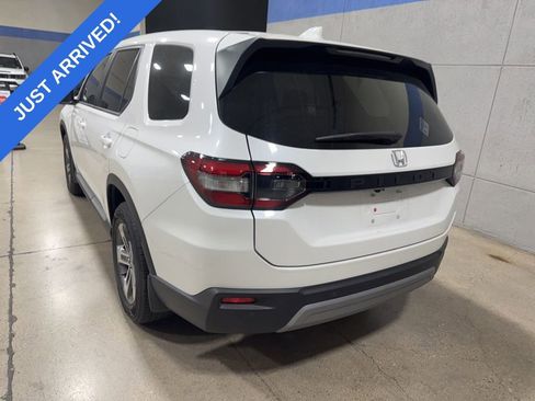 Certified 2025 Honda Pilot EX-L image 4