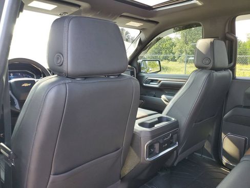 Certified 2025 Chevrolet Silverado 1500 High Country w/ High Country Premium Package AWD/4WD image 32