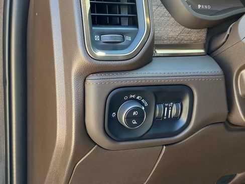Used 2025 RAM 3500 Longhorn AWD/4WD image 12