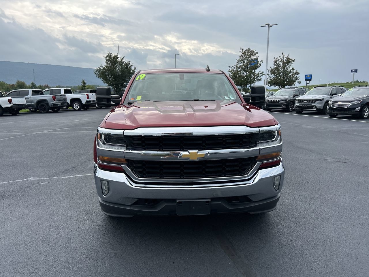Used 2019 Chevrolet Silverado 1500 LT w/ All Star Edition AWD/4WD image 2