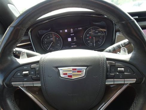 Used 2022 Cadillac XT6 Sport w/ Platinum Package AWD/4WD image 22