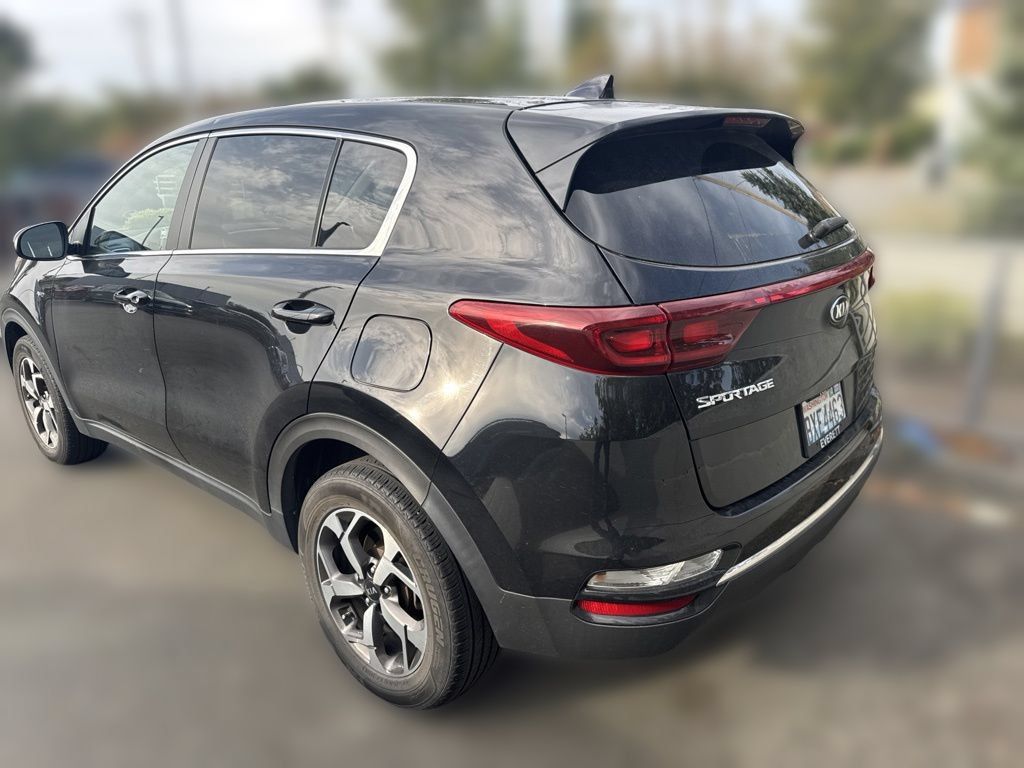 Used 2020 Kia Sportage LX AWD/4WD image 6