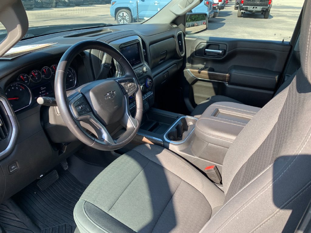 Used 2022 Chevrolet Silverado 1500 RST AWD/4WD image 11