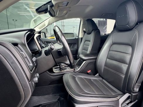 Used 2021 GMC Canyon Denali image 16