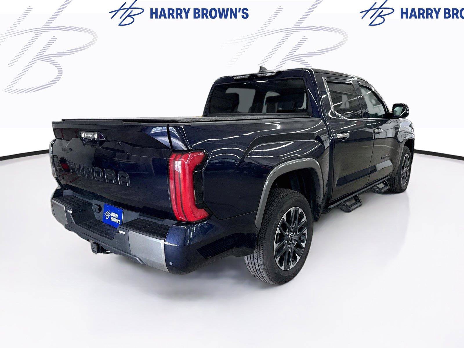 Used 2024 Toyota Tundra Limited AWD/4WD image 10