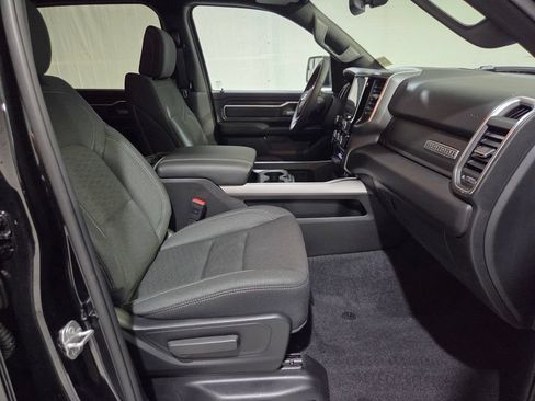 Certified 2025 RAM 1500 Big Horn AWD/4WD image 18