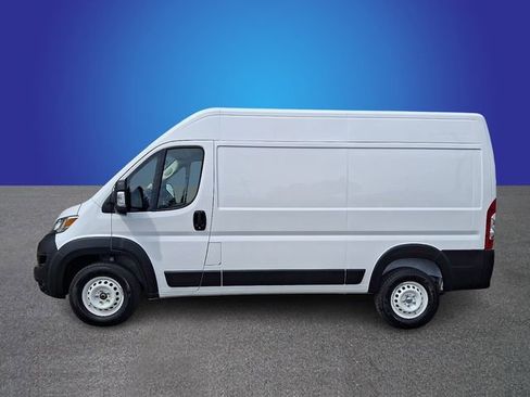 Used 2024 RAM ProMaster 2500 w/ Safety Group FWD image 7