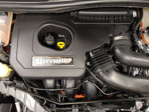 Used 2017 Ford C-MAX SE image 30