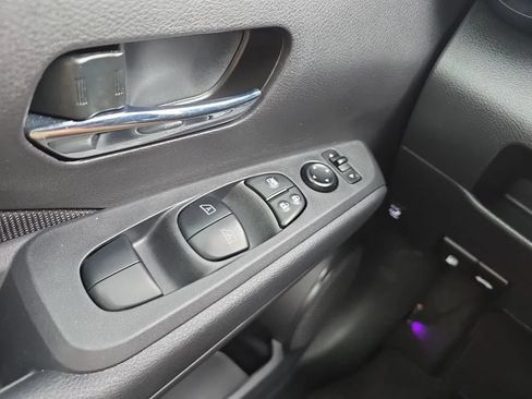 Used 2023 Nissan Kicks SV w/ Interior Electronics Package FWD image 22