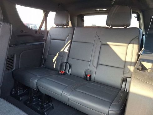Used 2025 Chevrolet Suburban High Country w/ Sun And Tow Package image 13