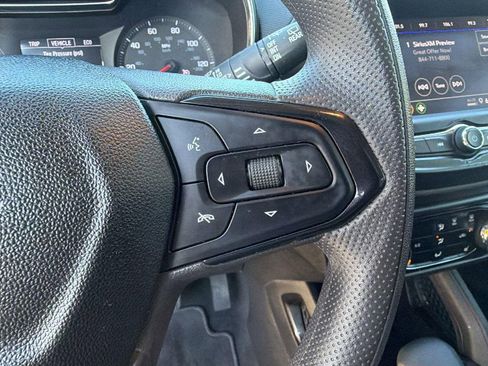 Used 2023 Chevrolet TrailBlazer LT FWD image 24