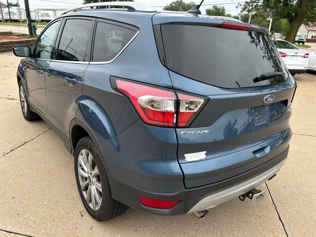 Used 2018 Ford Escape Titanium AWD/4WD image 3