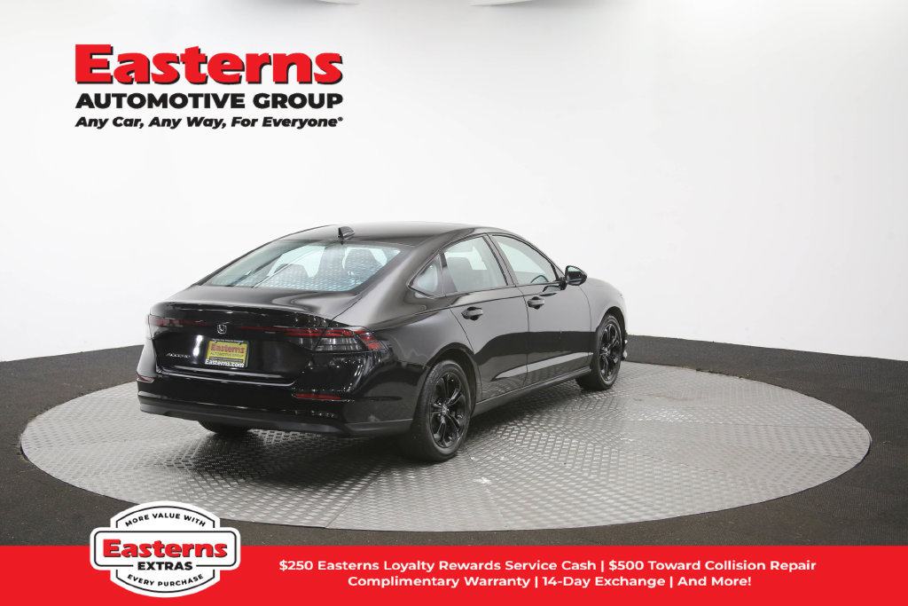 Used 2025 Honda Accord SE image 35