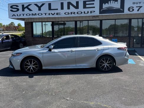 Used 2023 Toyota Camry SE w/ Convenience Package FWD image 8