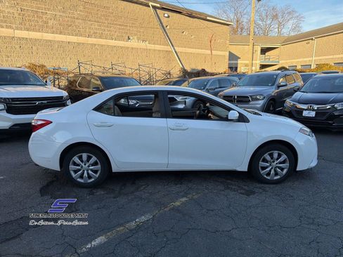 Used 2016 Toyota Corolla LE image 10