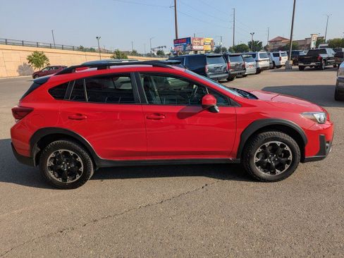 Used 2022 Subaru Crosstrek 2.0i Premium AWD/4WD image 6
