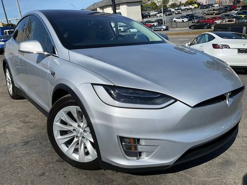 Used 2016 Tesla Model X 75D AWD/4WD image 1