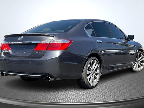 Used 2015 Honda Accord Sport image 13