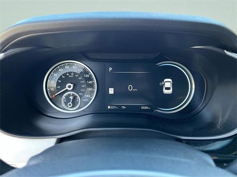 Used 2025 Genesis G70 2.5T image 29