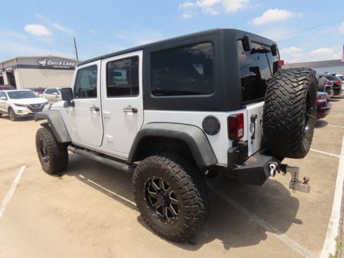 Used 2014 Jeep Wrangler Unlimited Sport w/ Quick Order Package 24S AWD/4WD image 14
