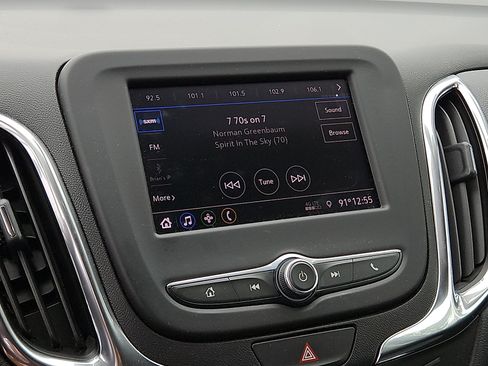 Used 2020 Chevrolet Equinox LT FWD image 16