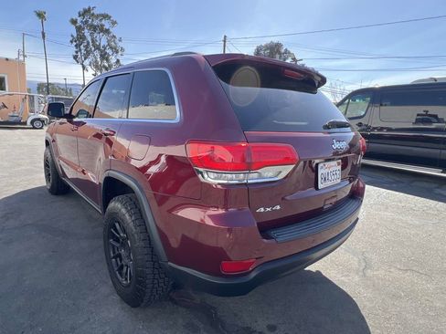 Used 2019 Jeep Grand Cherokee Laredo image 8