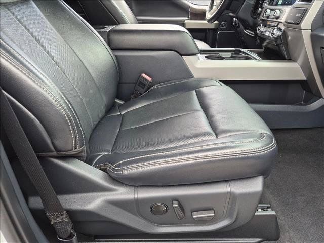 Used 2022 Ford F250 Lariat w/ Black Appearance Package AWD/4WD image 20