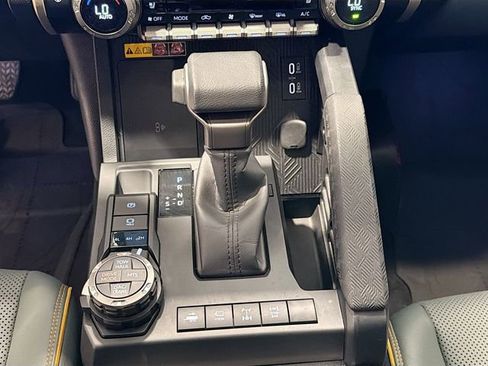 Certified 2025 Toyota Tacoma 4x4 Double Cab Hybrid image 14
